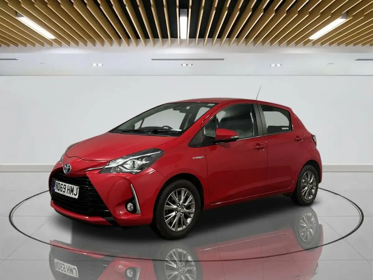 2020-toyota-yaris-15-vvt-i-icon-98bhp-hybrid-1497cc-e-cvt-big-3