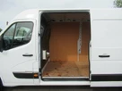 2022-renault-master-23dci-lm35-135-business-panel-small-4
