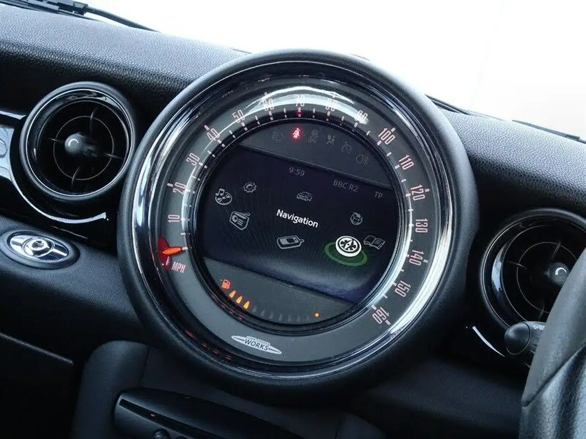 2015-mini-cooper-16-john-cooper-works-211bhp-ss-big-18