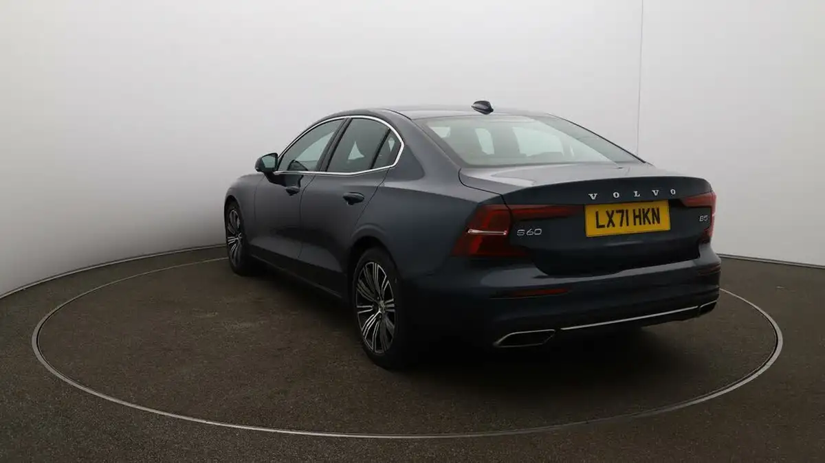 2021-volvo-s60-20-b5-inscription-big-58