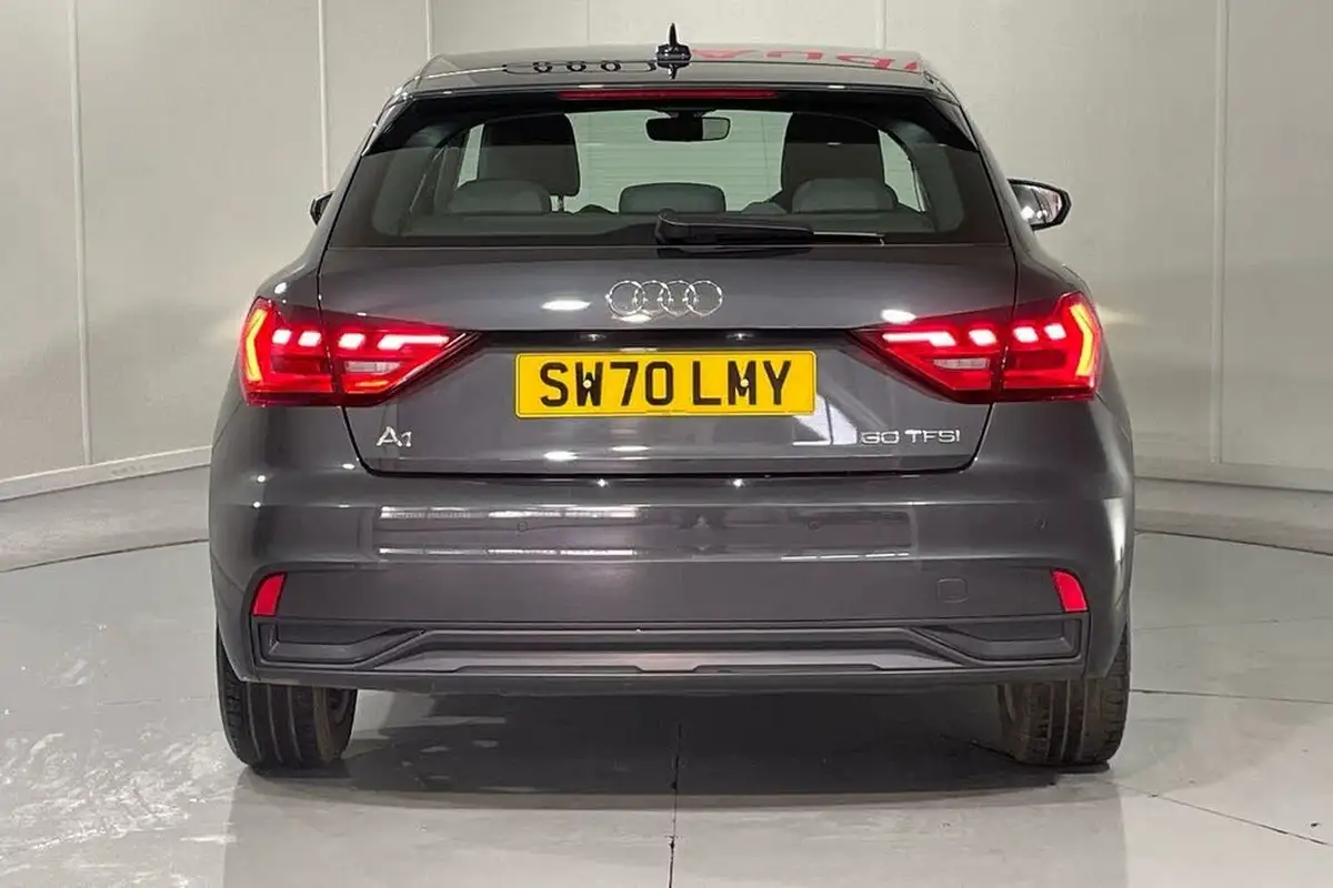2021-audi-a1-10-30-tfsi-sport-110ps-big-6