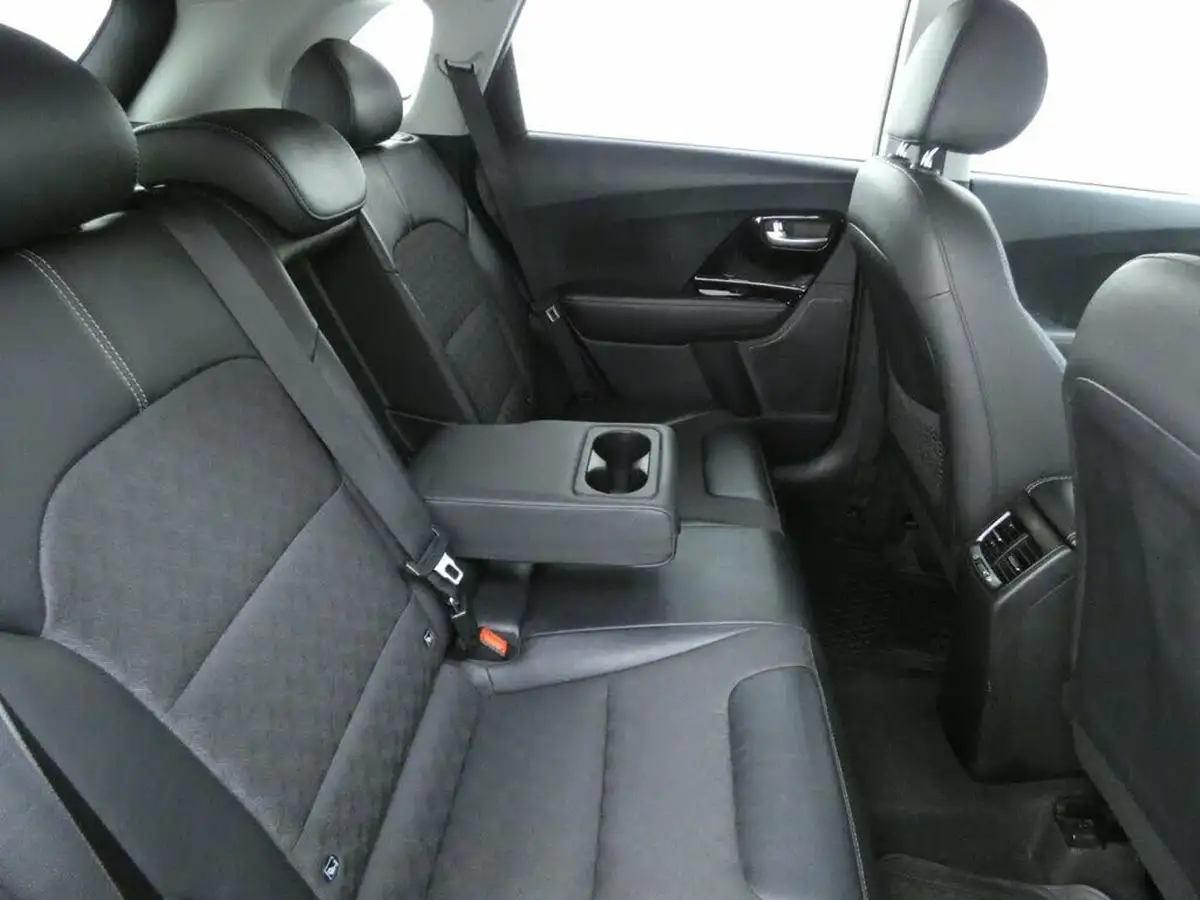 2020-kia-niro-16-gdi-2-big-19