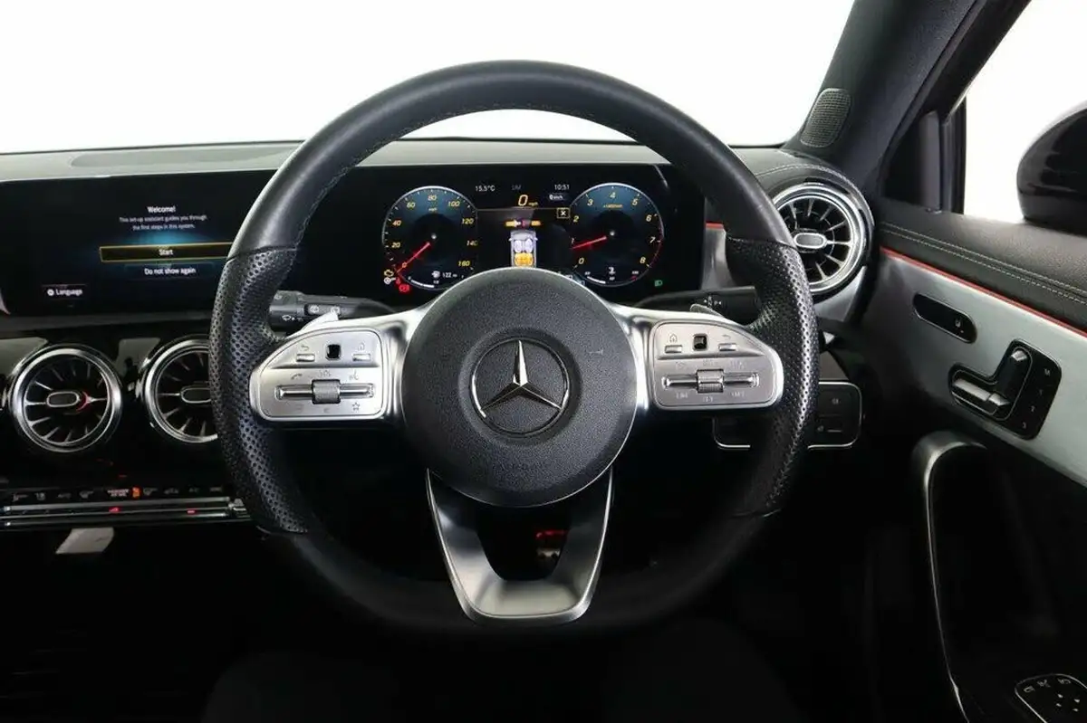 2021-mercedes-benz-a-class-20-a250-amg-line-premium-plus-edition-hatchback-5d-big-34