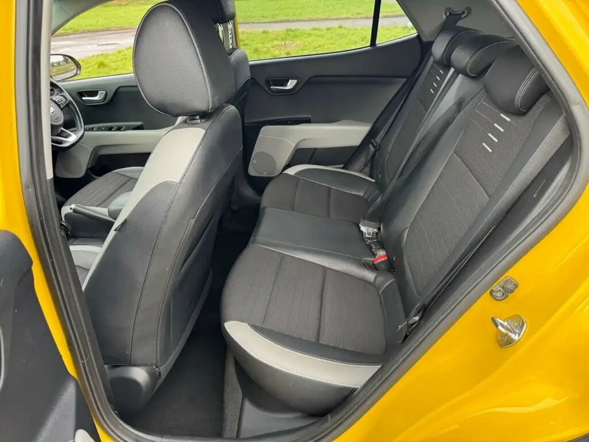 2017-kia-stonic-10-t-gdi-first-edition-big-12