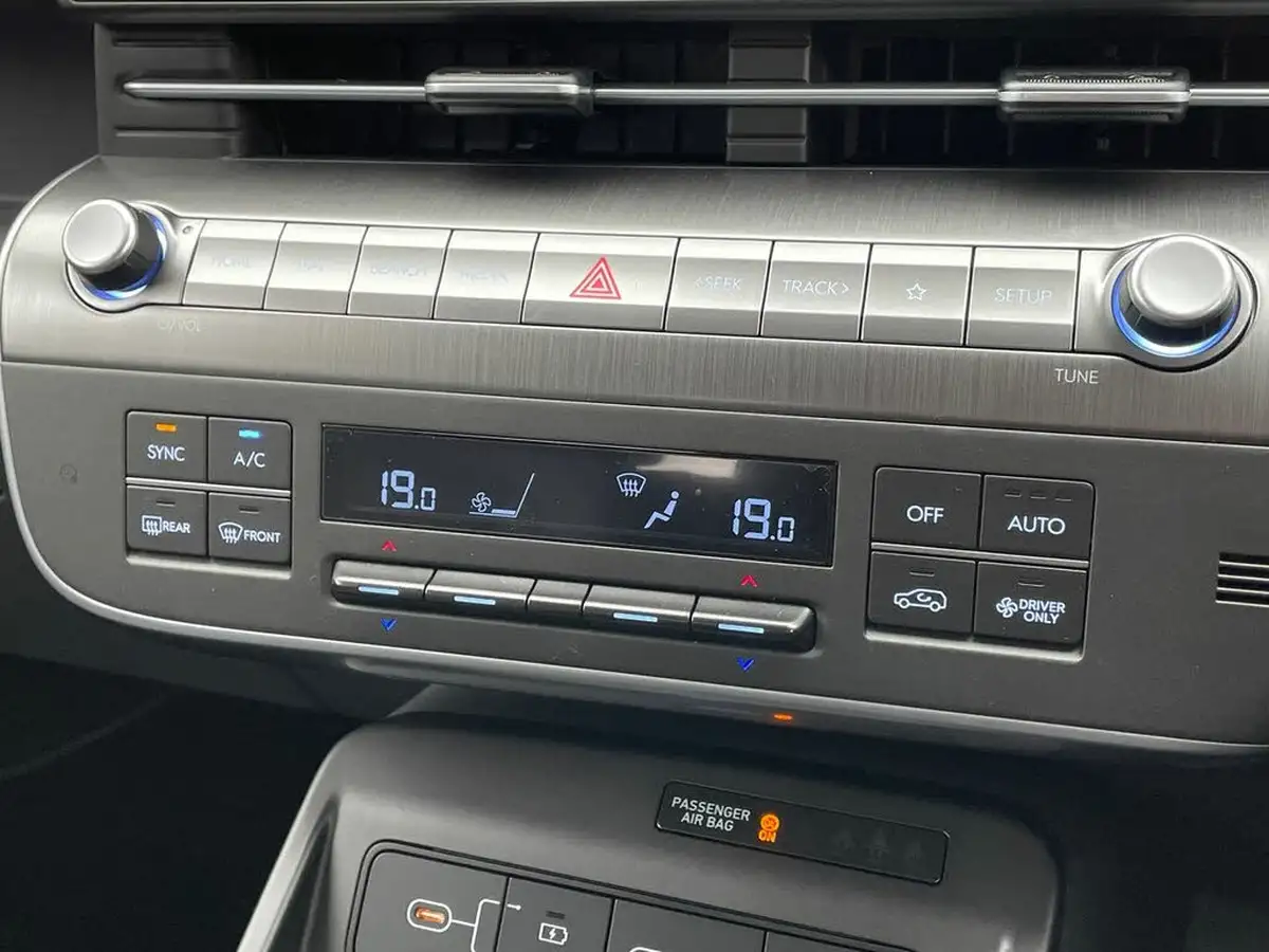 2024-hyundai-kona-e-ultimate-218ps-65kwh-big-17