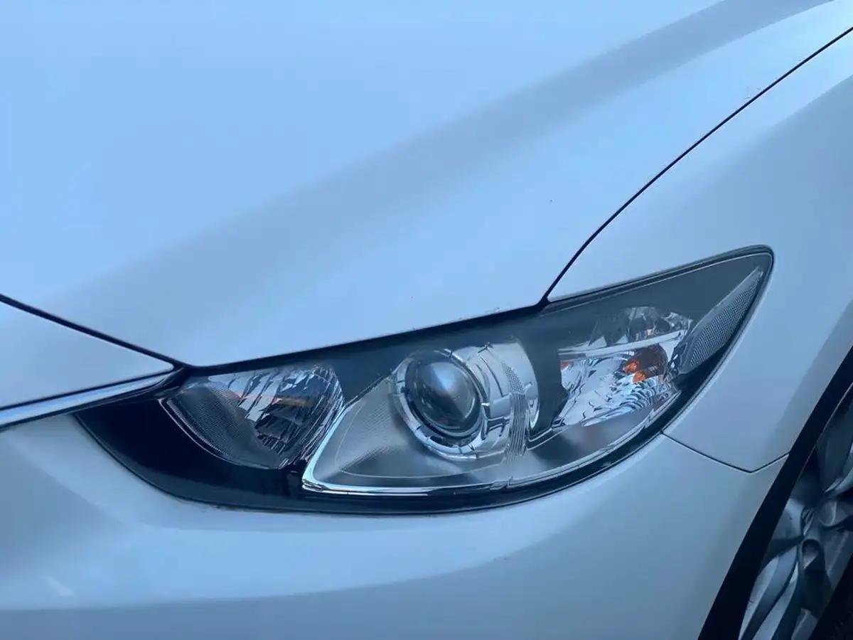 2016-mazda-mazda6-20-se-nav-big-26