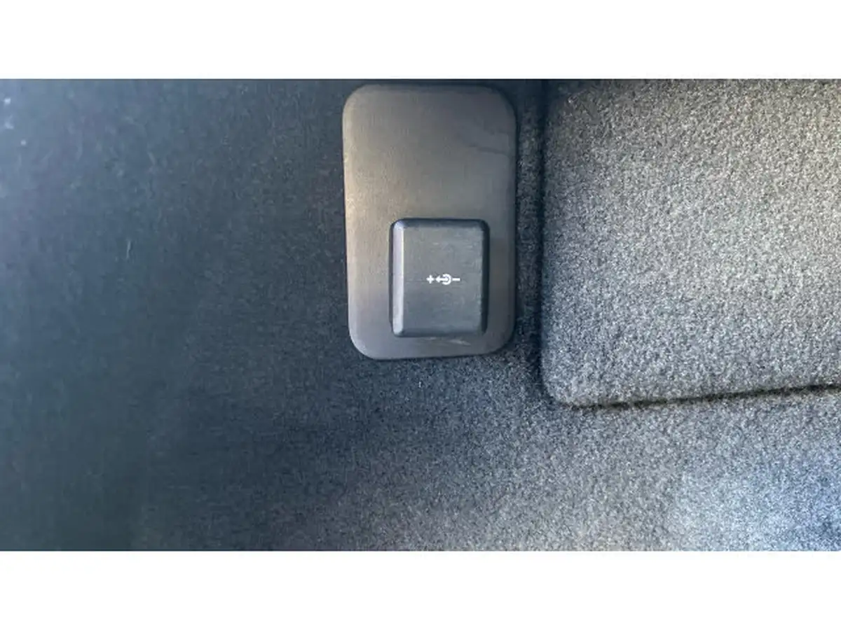 2021-land-rover-range-rover-evoque-15-p300e-r-dynamic-s-big-27
