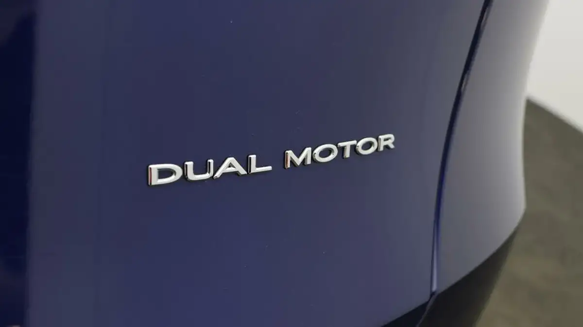 2022-tesla-model-y-e-long-range-big-20
