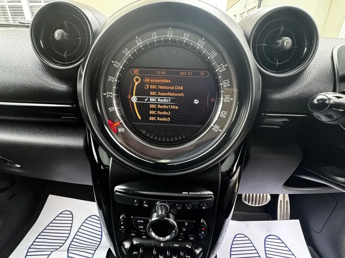 2014-mini-countryman-16-john-cooper-works-chili-auto-big-48