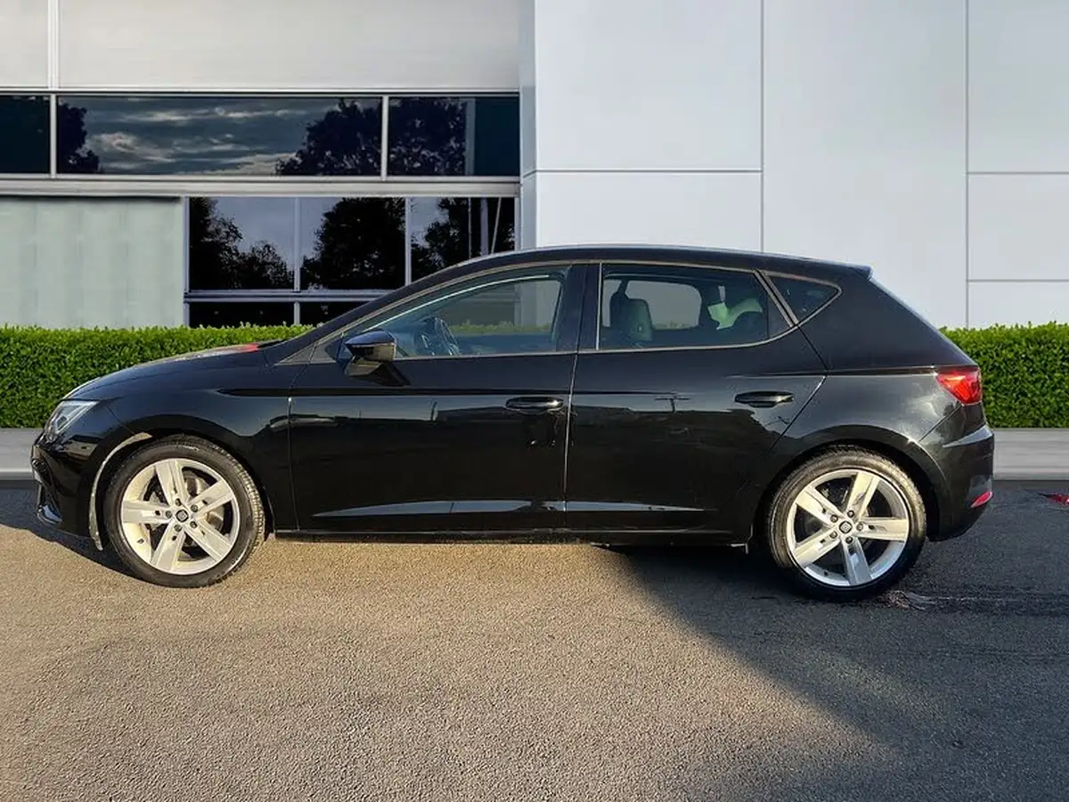 2017-seat-leon-14-ecotsi-fr-technology-hatchback-5d-big-4