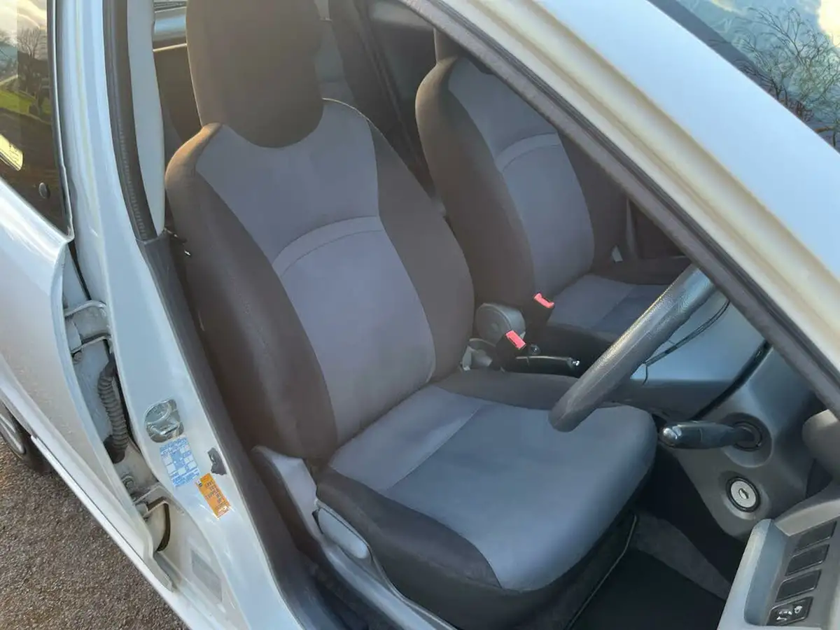2015-suzuki-alto-10-sz-big-18