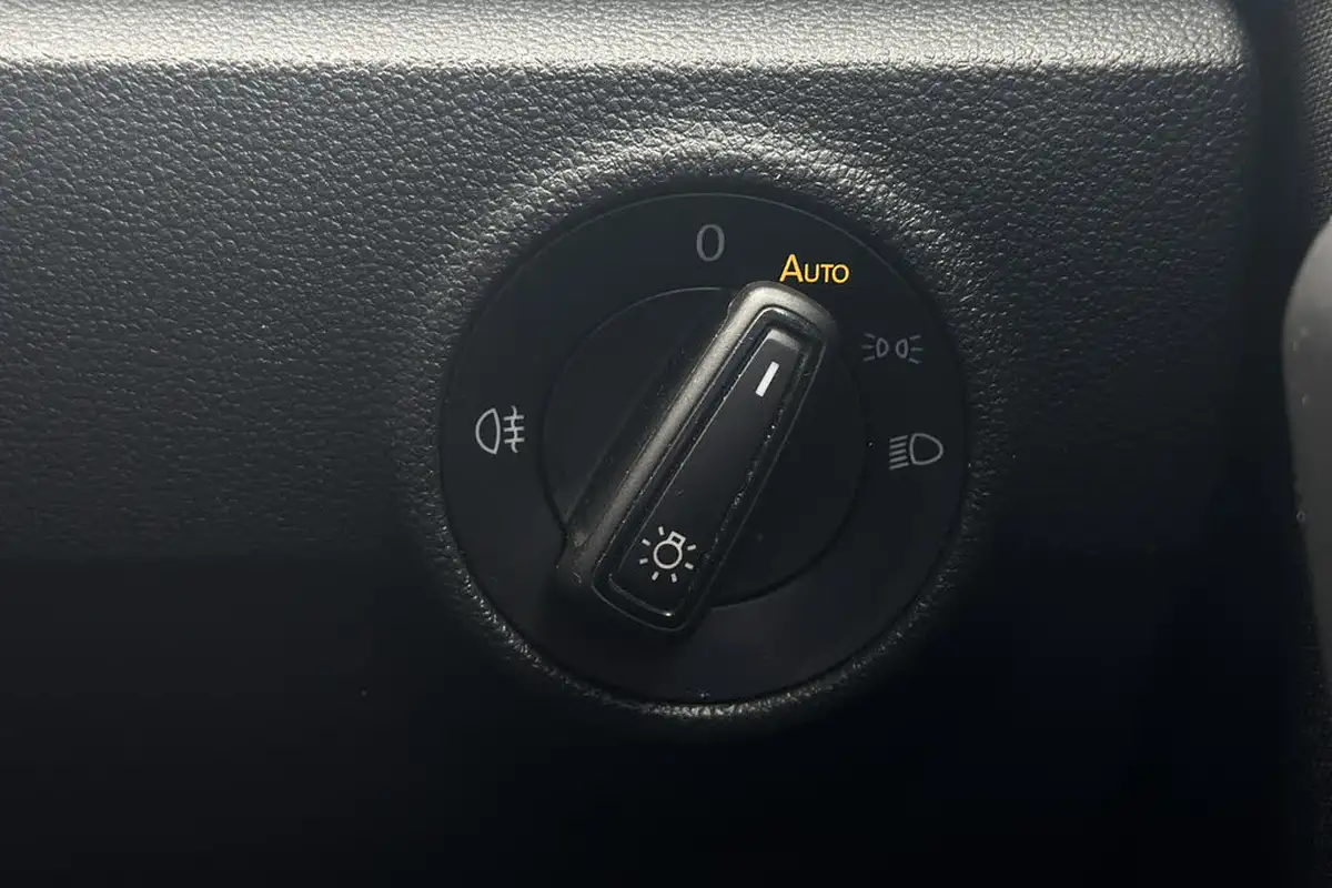 2023-volkswagen-t-roc-15-tsi-life-dsg-big-21