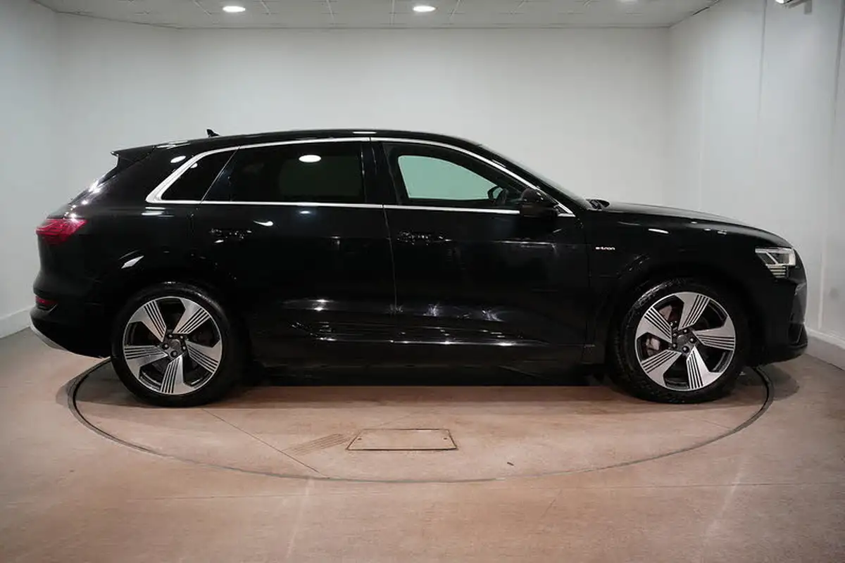 2020-audi-e-tron-50e-s-line-station-wagon-big-4