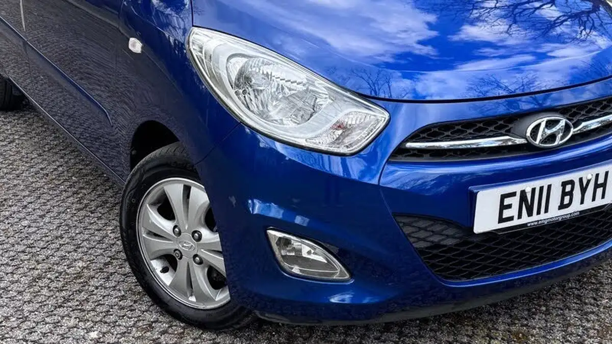 2011-hyundai-i10-12-active-big-28