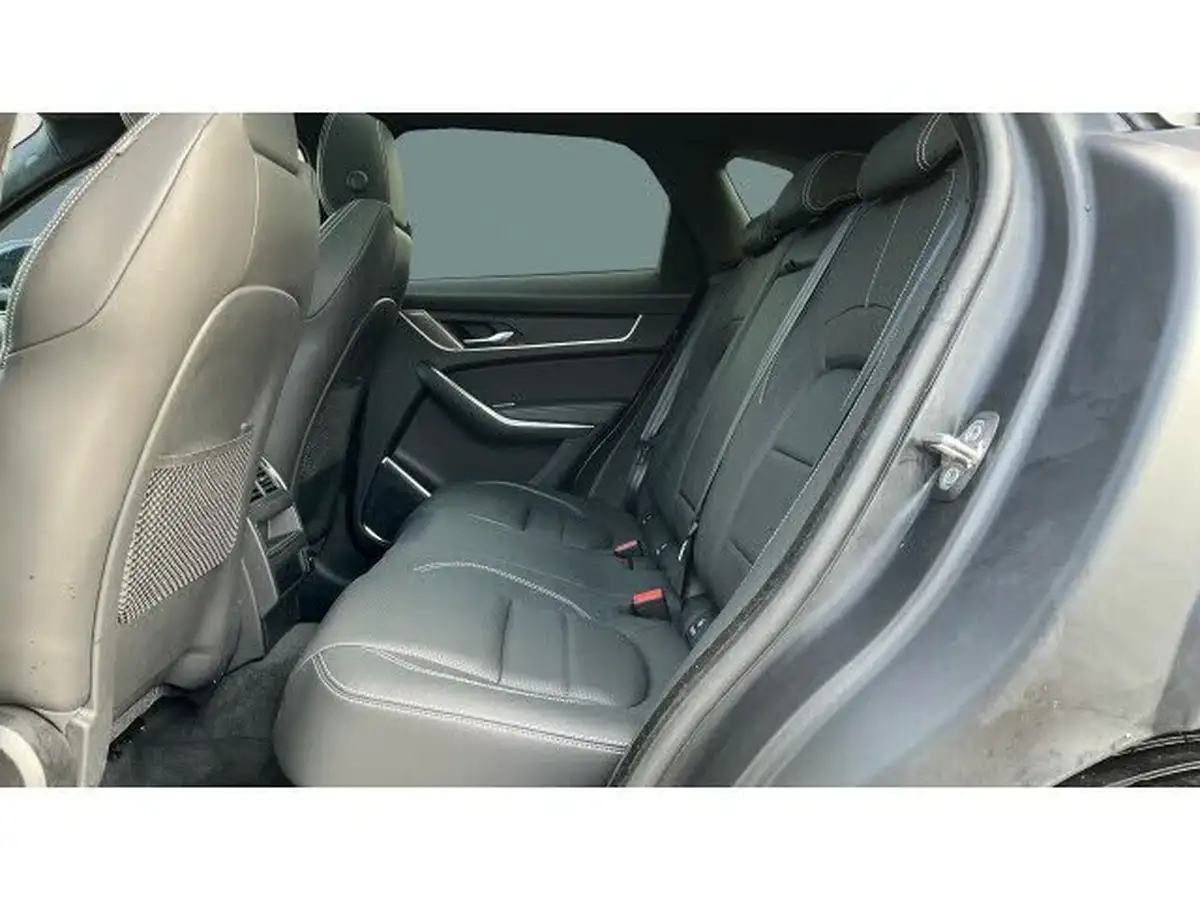 2024-jaguar-f-pace-20-d200-r-dynamic-hse-black-big-3