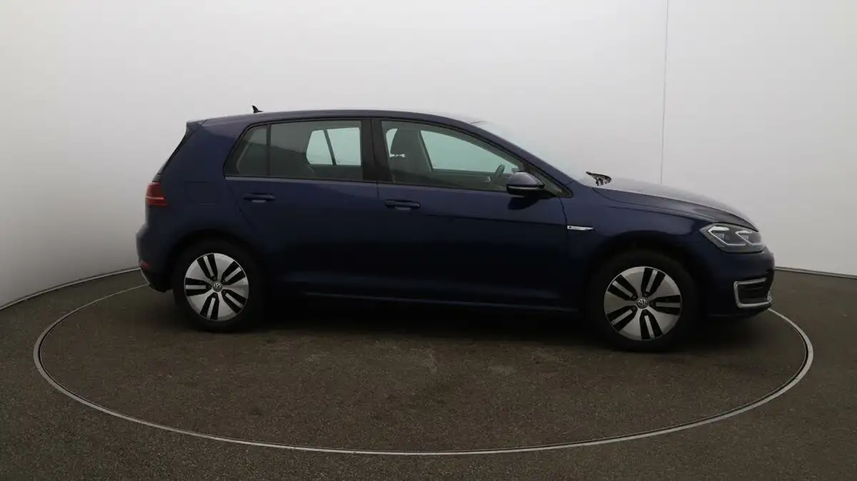 2019-volkswagen-golf-e-e-golf-big-47