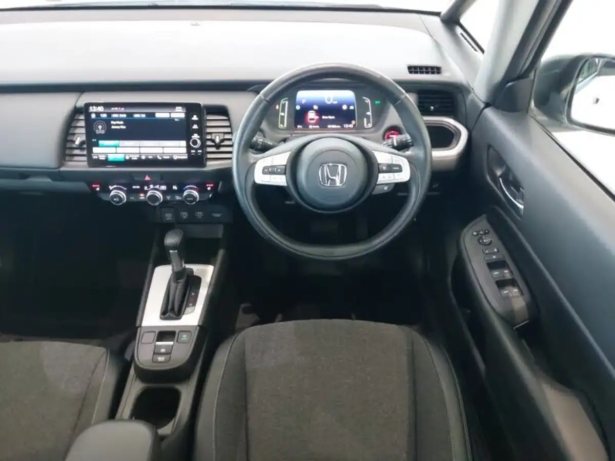2021-honda-jazz-15-i-mmd-ex-107ps-big-6