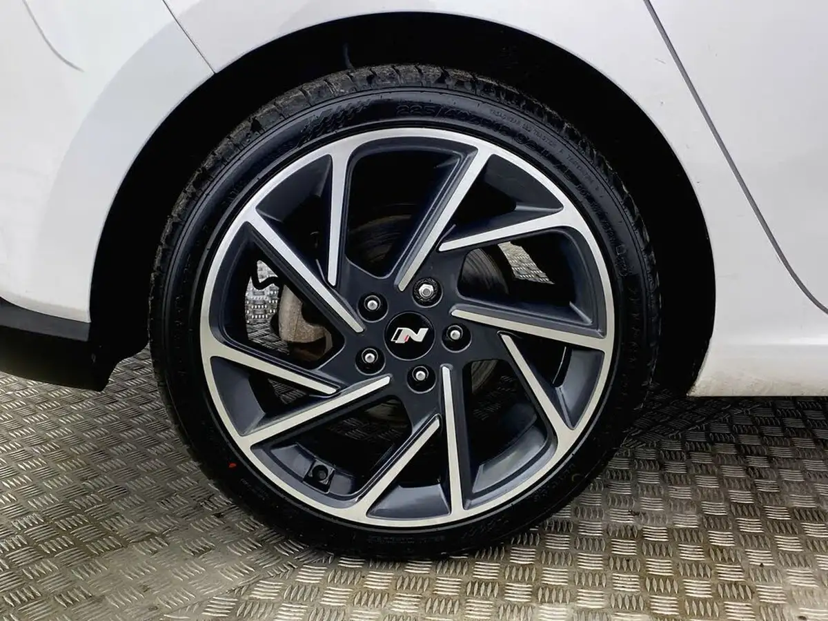 2022-hyundai-i30-15-t-gdi-n-line-hatchback-dct-big-9