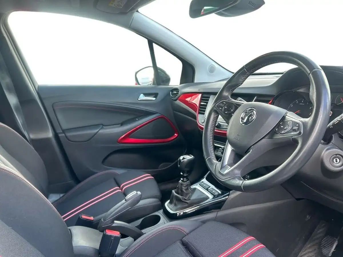 2021-vauxhall-crossland-12-sri-nav-130ps-big-4