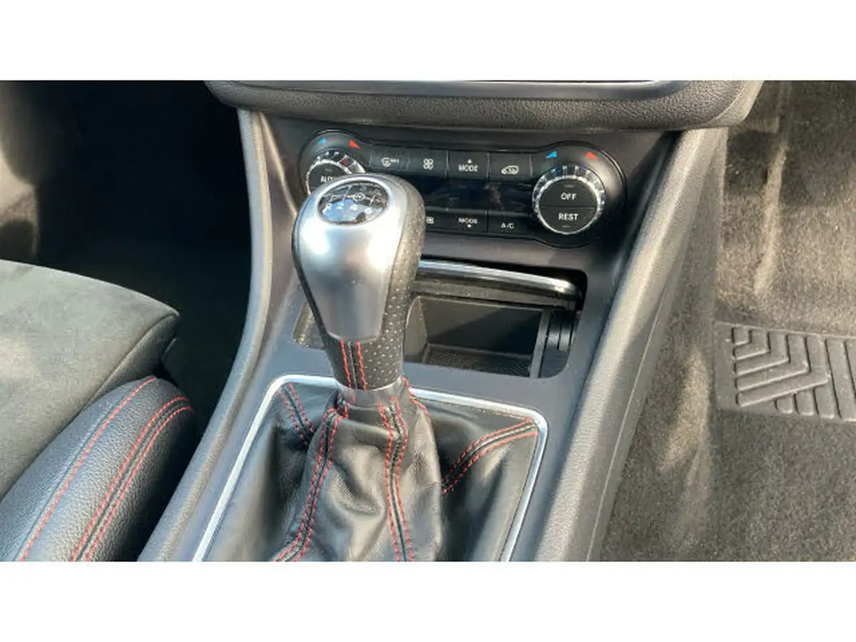 2019-mercedes-benz-cla-16-cla-200-amg-line-night-edition-plusss-coupe-4d-big-38