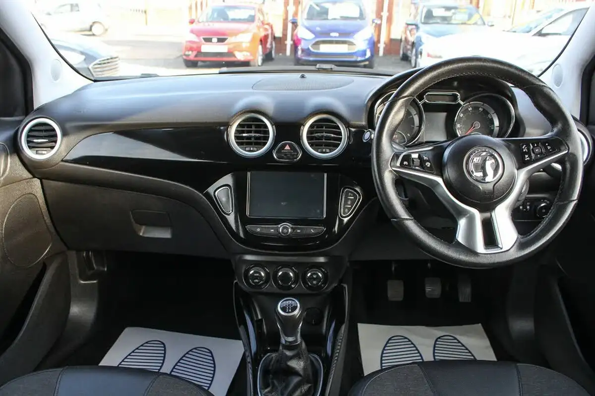 2016-vauxhall-adam-14i-vvt-16v-slam-87ps-big-21