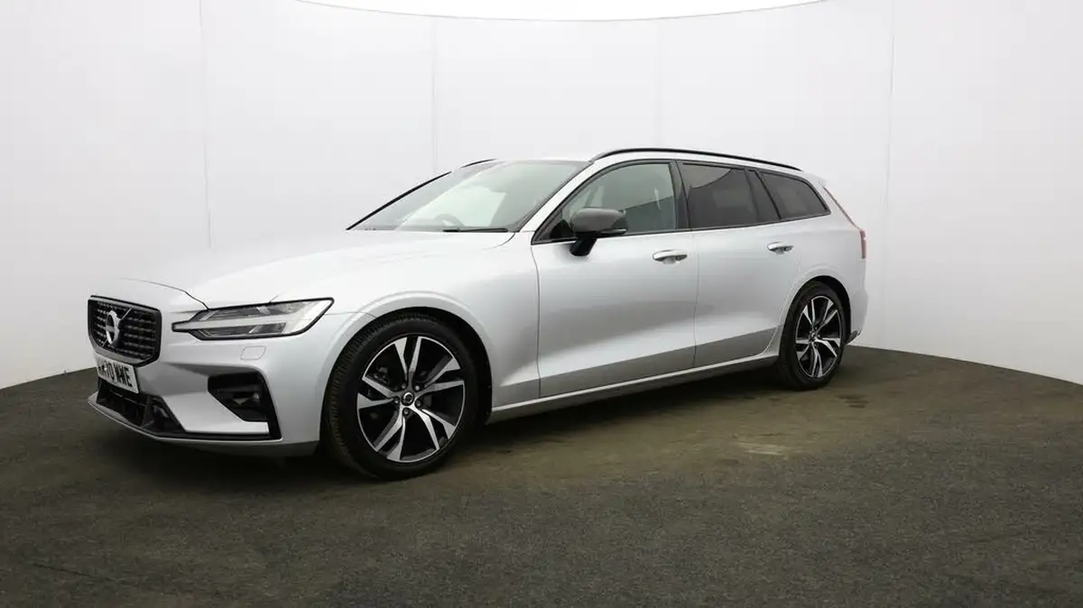 2020-volvo-v60-20-b4-r-design-big-35