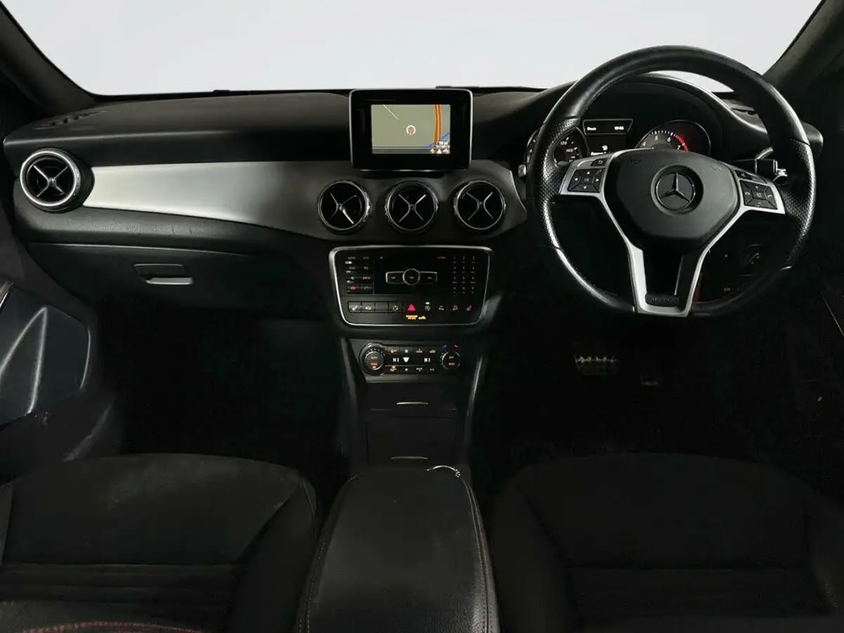 2015-mercedes-benz-gla-class-20-amg-line-premium-plus-big-2