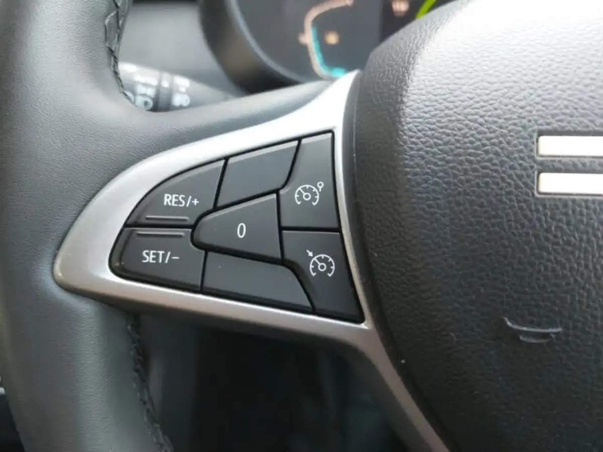 2023-dacia-jogger-16-tce-extreme-big-16