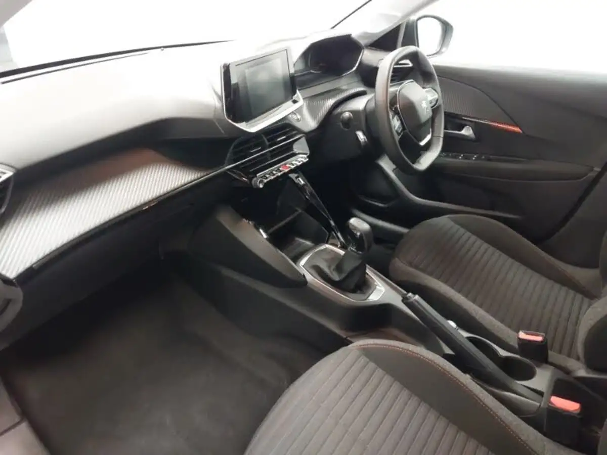 2023-peugeot-208-12-puretech-active-premium-75ps-big-4