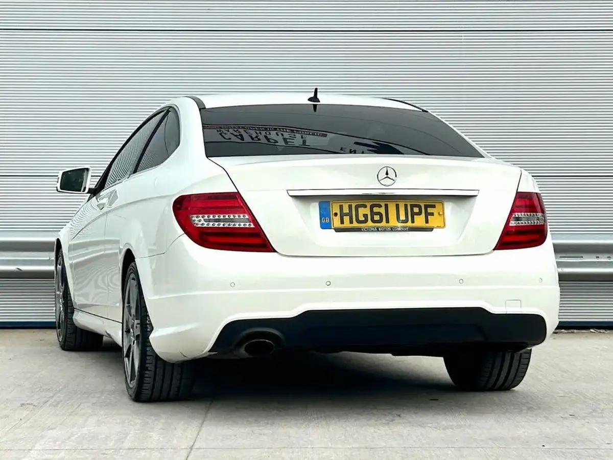2011-mercedes-benz-c-class-18-c180-amg-sport-edition-125-big-4