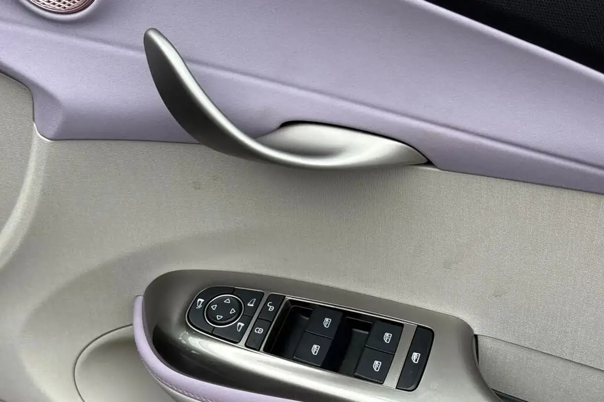 2025-byd-dolphin-e-design-big-40