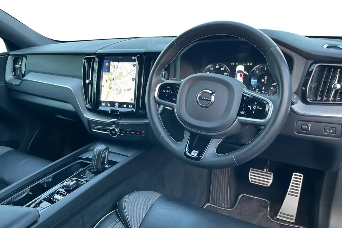 2019-volvo-xc60-20td-b5-r-design-big-7