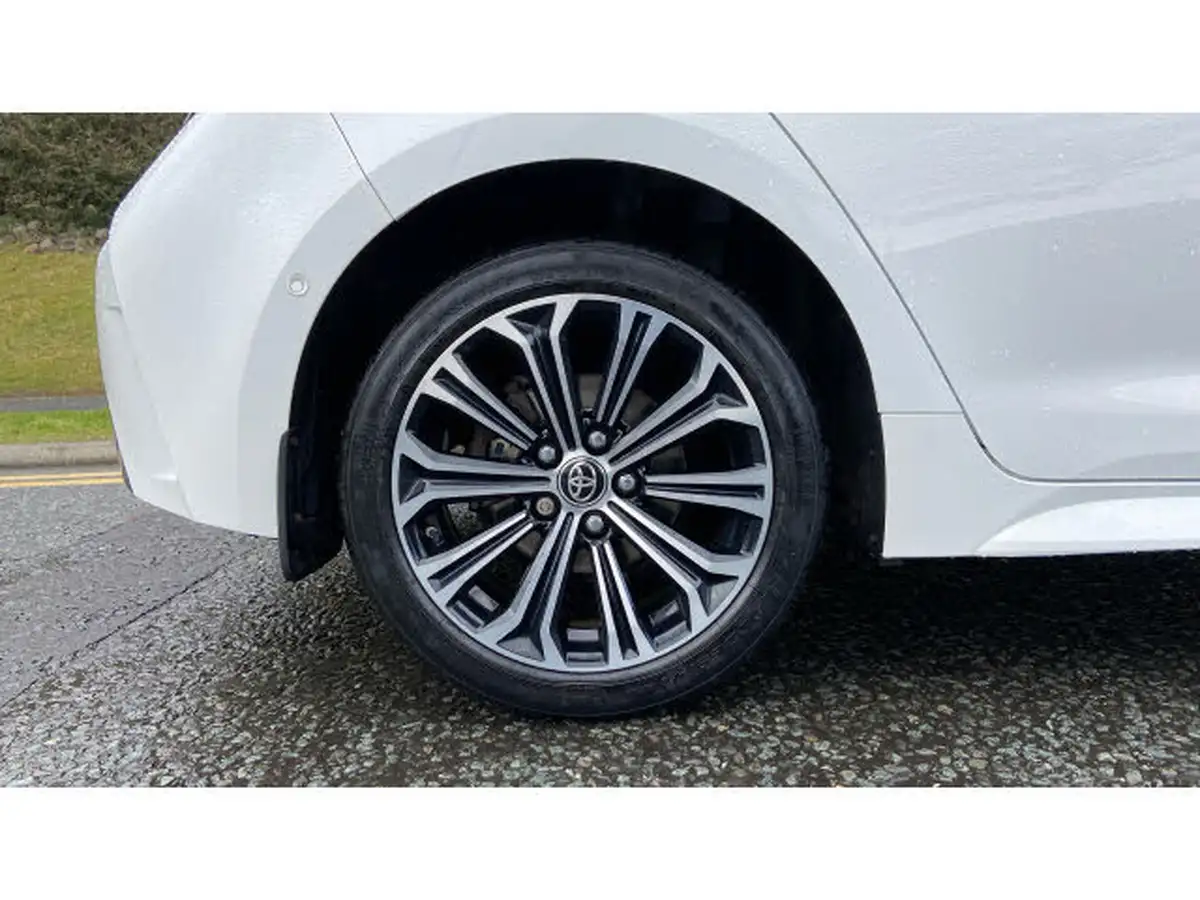 2020-toyota-corolla-18-vvt-i-design-spare-wheel-hatchback-5d-big-6