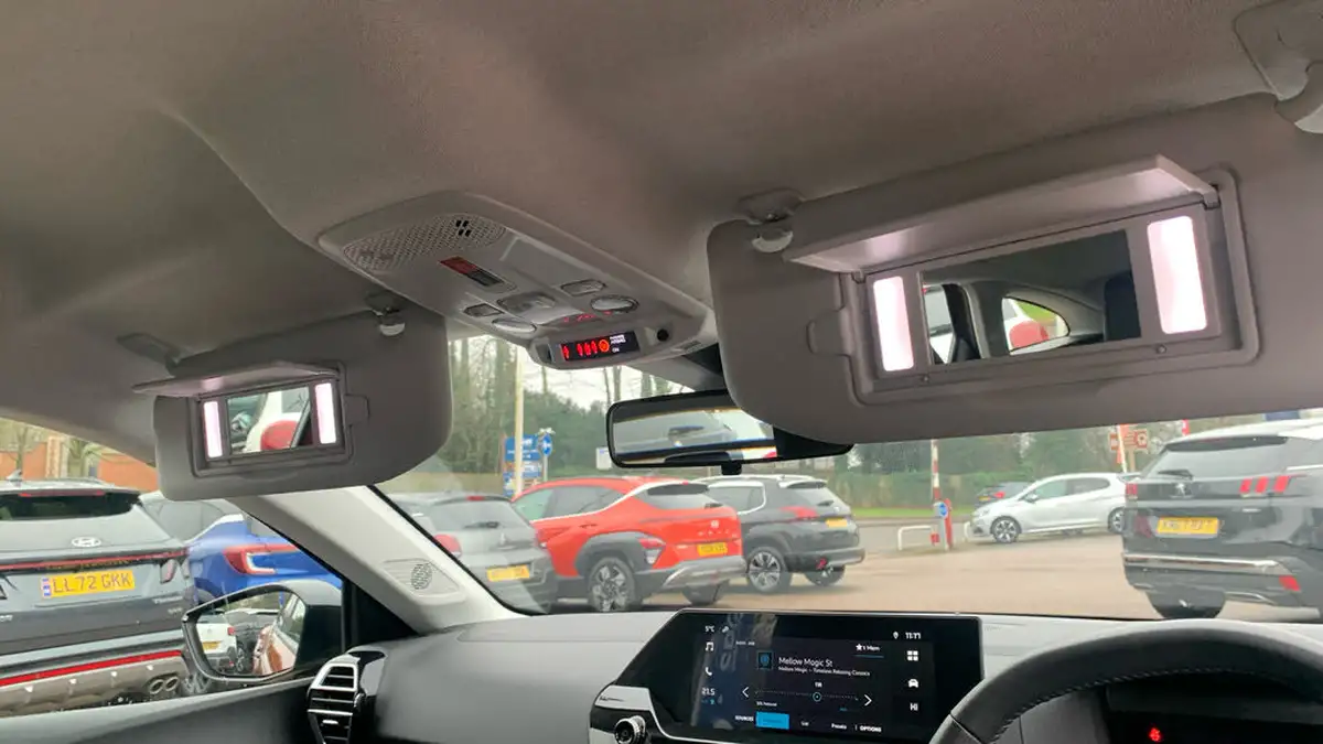 2022-citroen-c4-12-puretech-sense-big-36