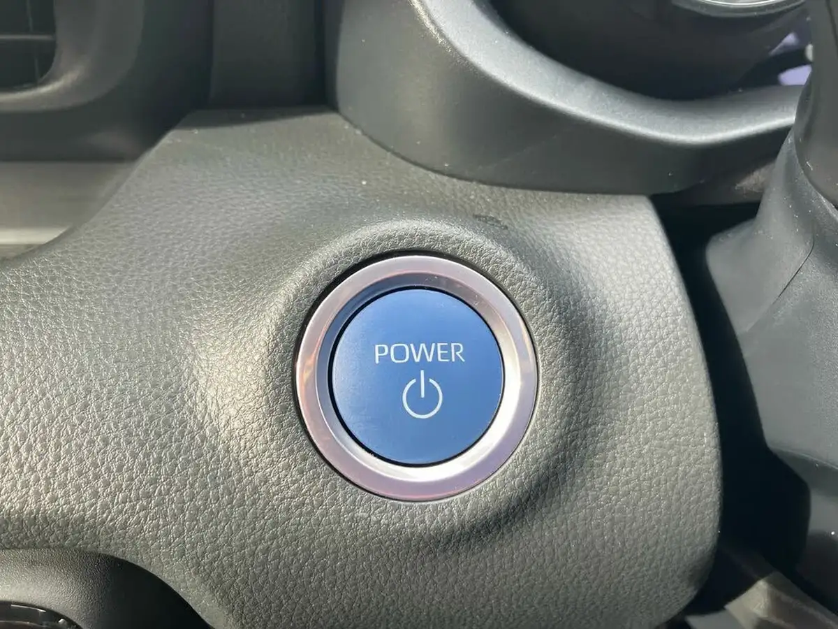 2024-mazda-mazda2-15-select-big-28