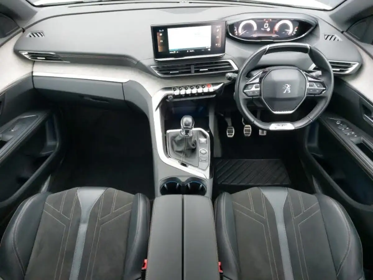 2021-peugeot-5008-suv-15-bluehdi-gt-big-2