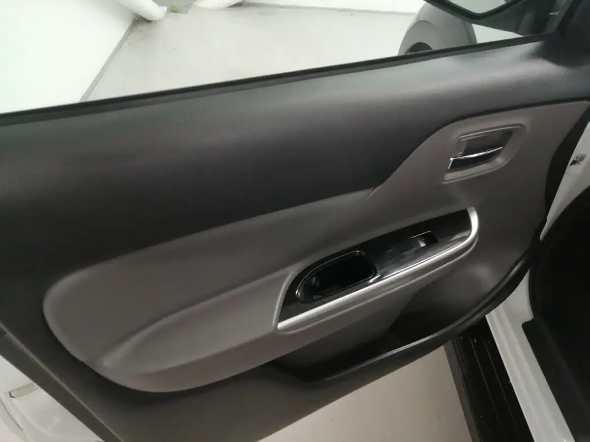 2019-mitsubishi-l200-24di-d-challenger-auto-big-35