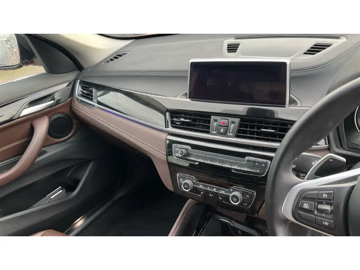 2021-bmw-x1-20-xdrive20i-xline-big-13