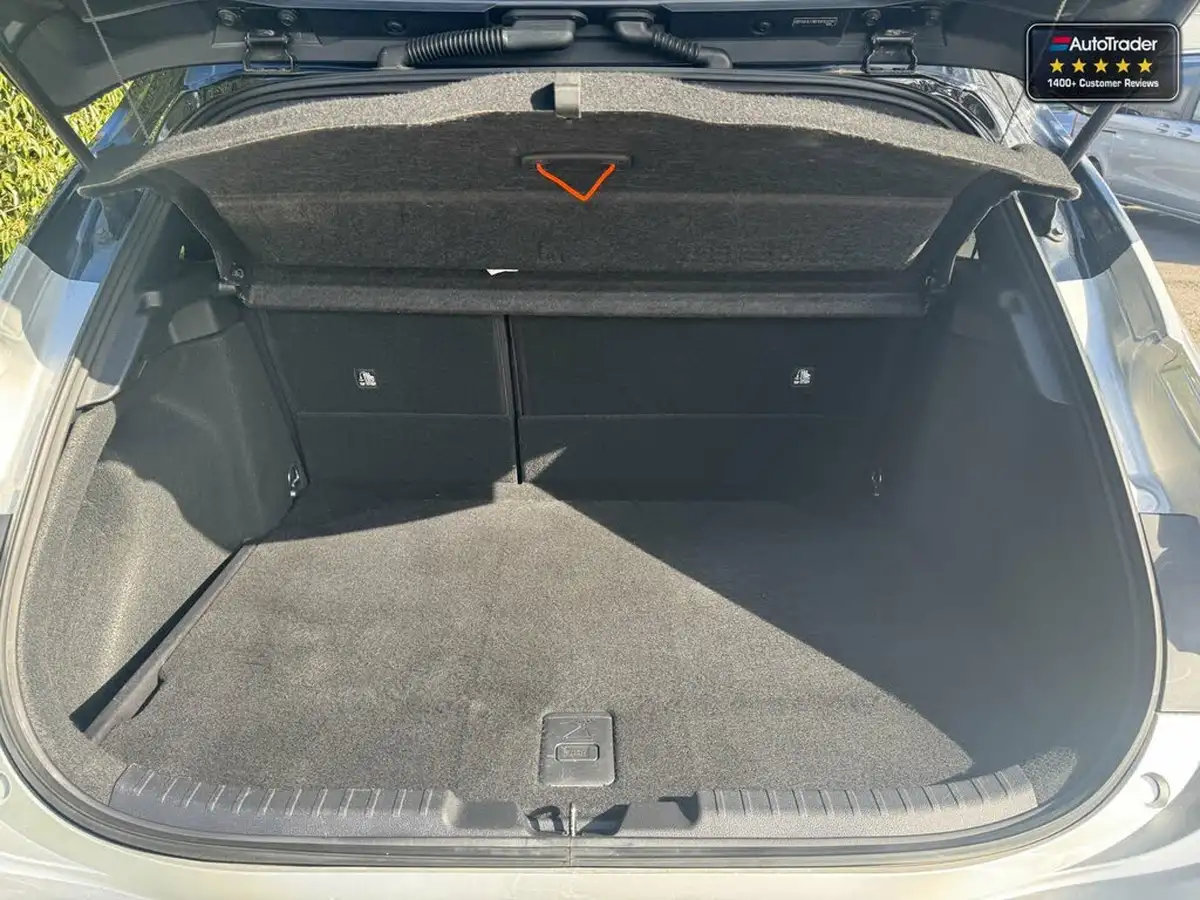 2019-toyota-corolla-20-vvt-i-excel-trk-hatchback-big-30