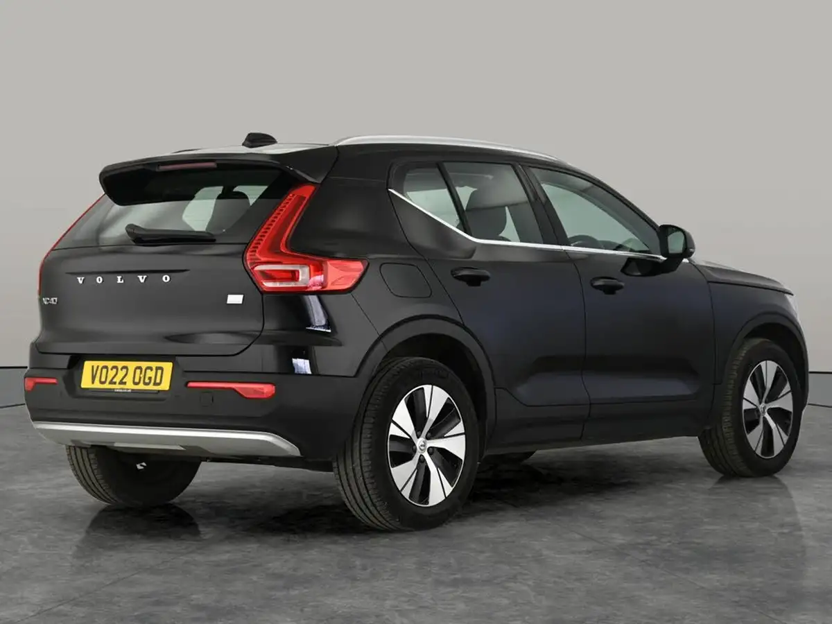 2022-volvo-xc40-15-t4-inscription-expression-big-5