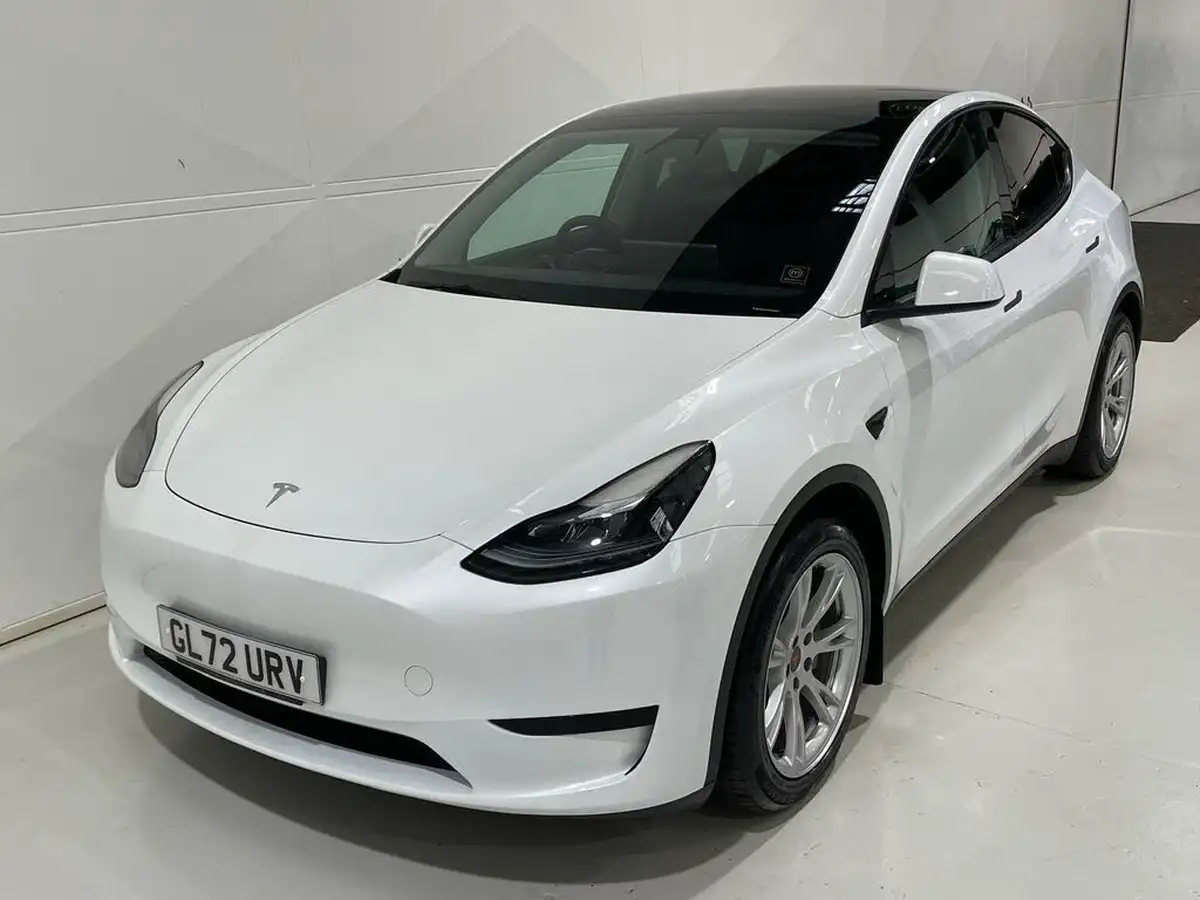 2022-tesla-model-y-e-rwd-big-5