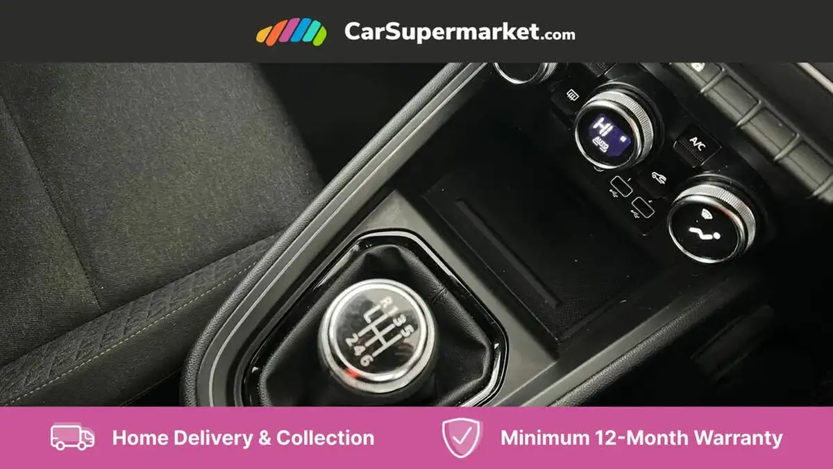 2023-renault-clio-10-tce-evolution-big-23