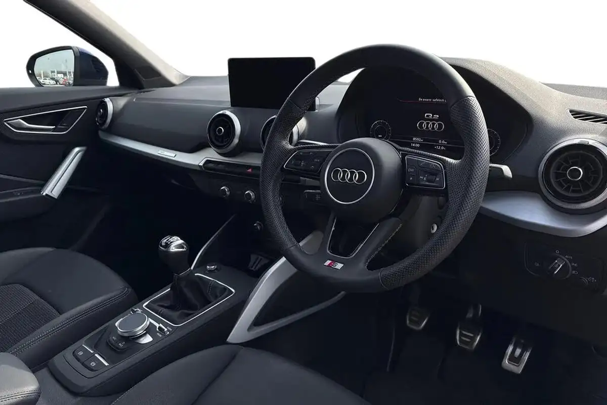 2024-audi-q2-10-30-tfsi-s-line-110ps-big-13