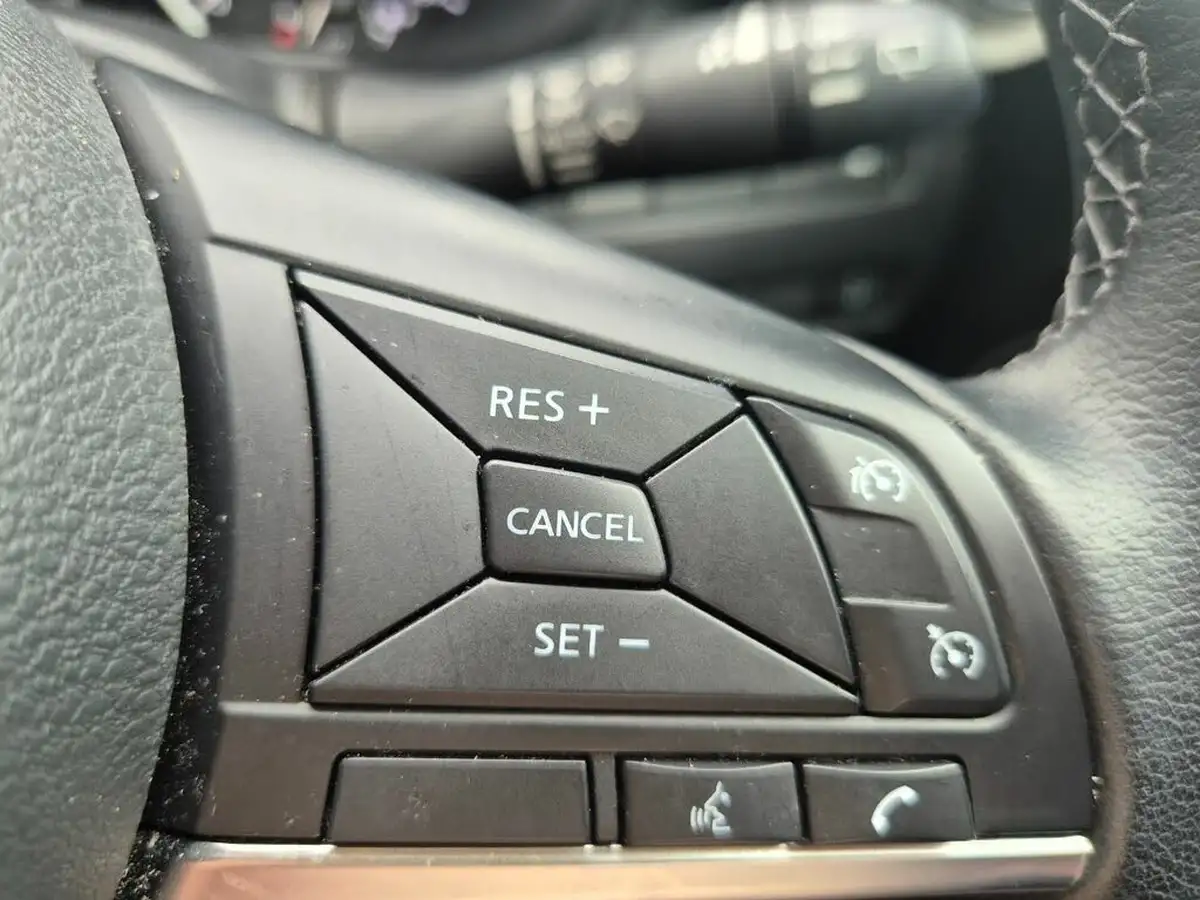 2022-nissan-juke-16-hybrid-premiere-edition-big-14