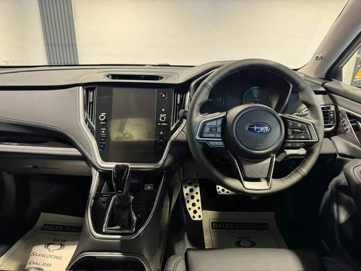 2025-subaru-outback-25i-touring-big-14