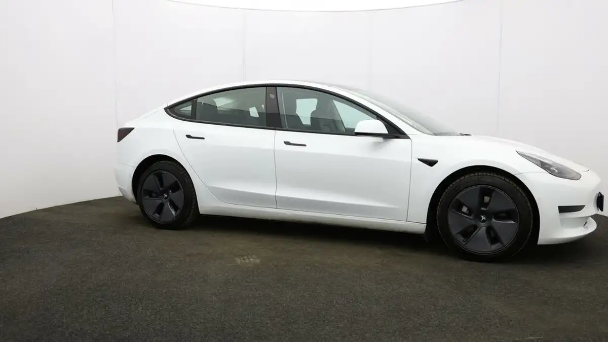 2021-tesla-model-3-e-standard-plus-big-33
