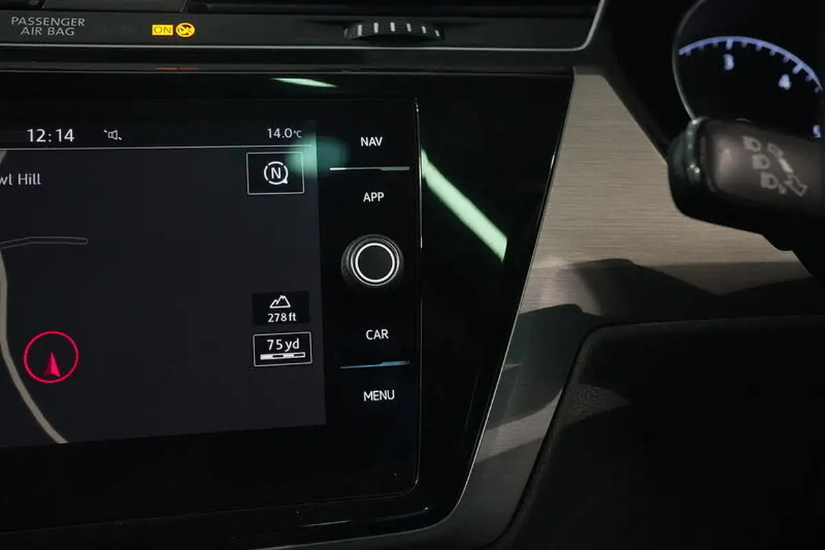 2018-volkswagen-touran-16tdi-se-family-big-44