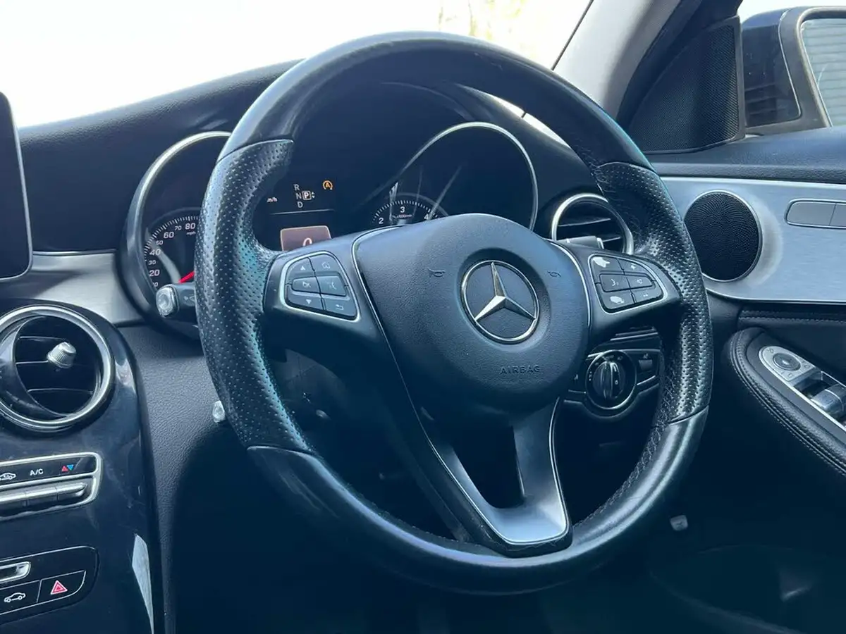2015-mercedes-benz-c-class-21cdi-c250-sport-ss-saloon-4d-big-24