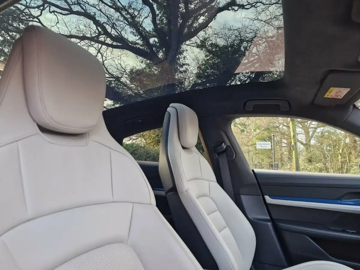 2021-porsche-taycan-e-turbo-performance-battery-plus-big-26