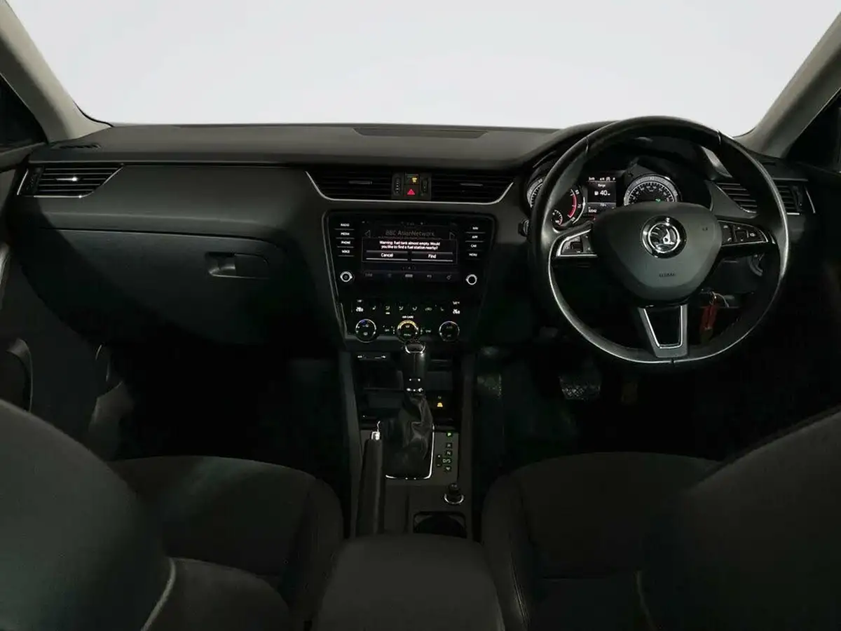 2017-skoda-octavia-14-tsi-se-l-hatchback-dsg-big-2